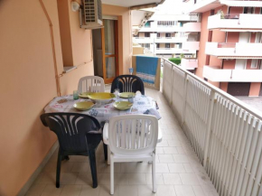 MagnoliaAlMare-beachfront with spacious terrace